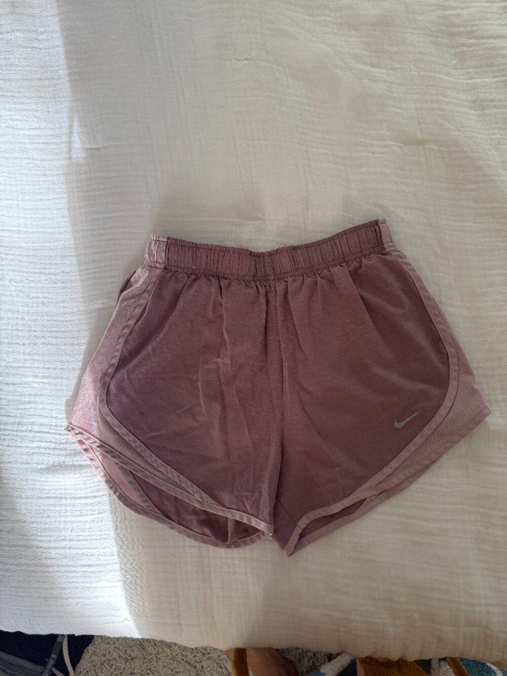 Nike Dri Fit Shorts - Mauve - Size Small